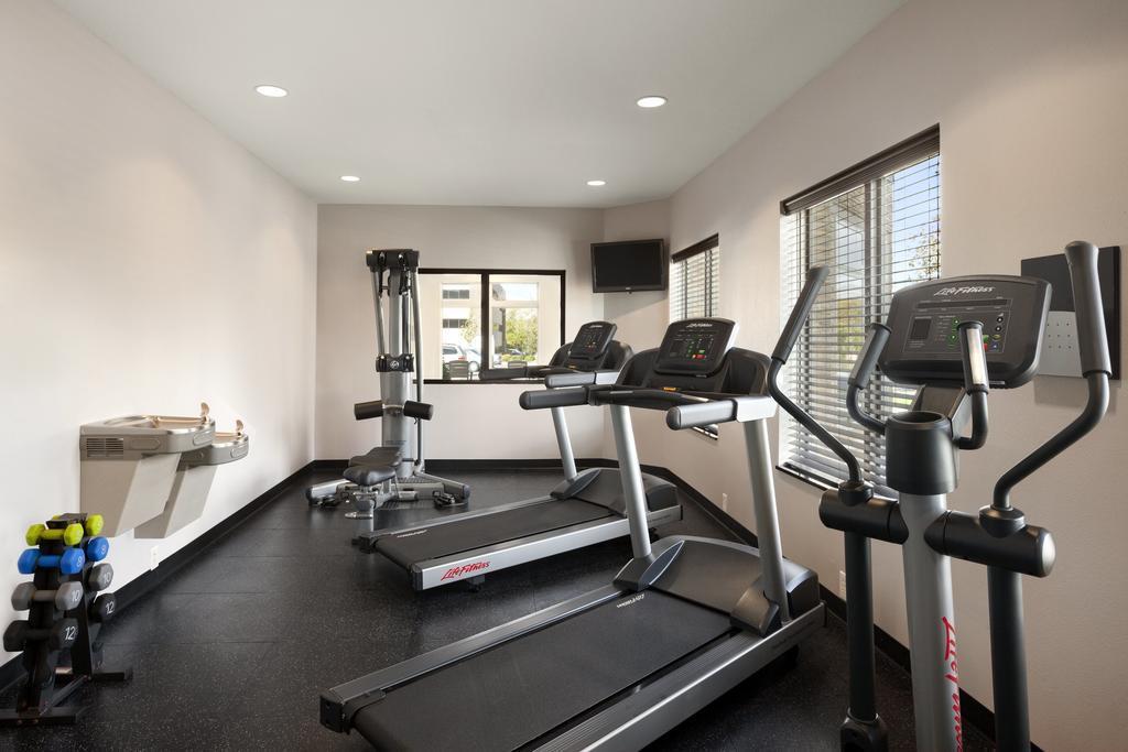 Hotel Clarion Inn&suites Tulsa