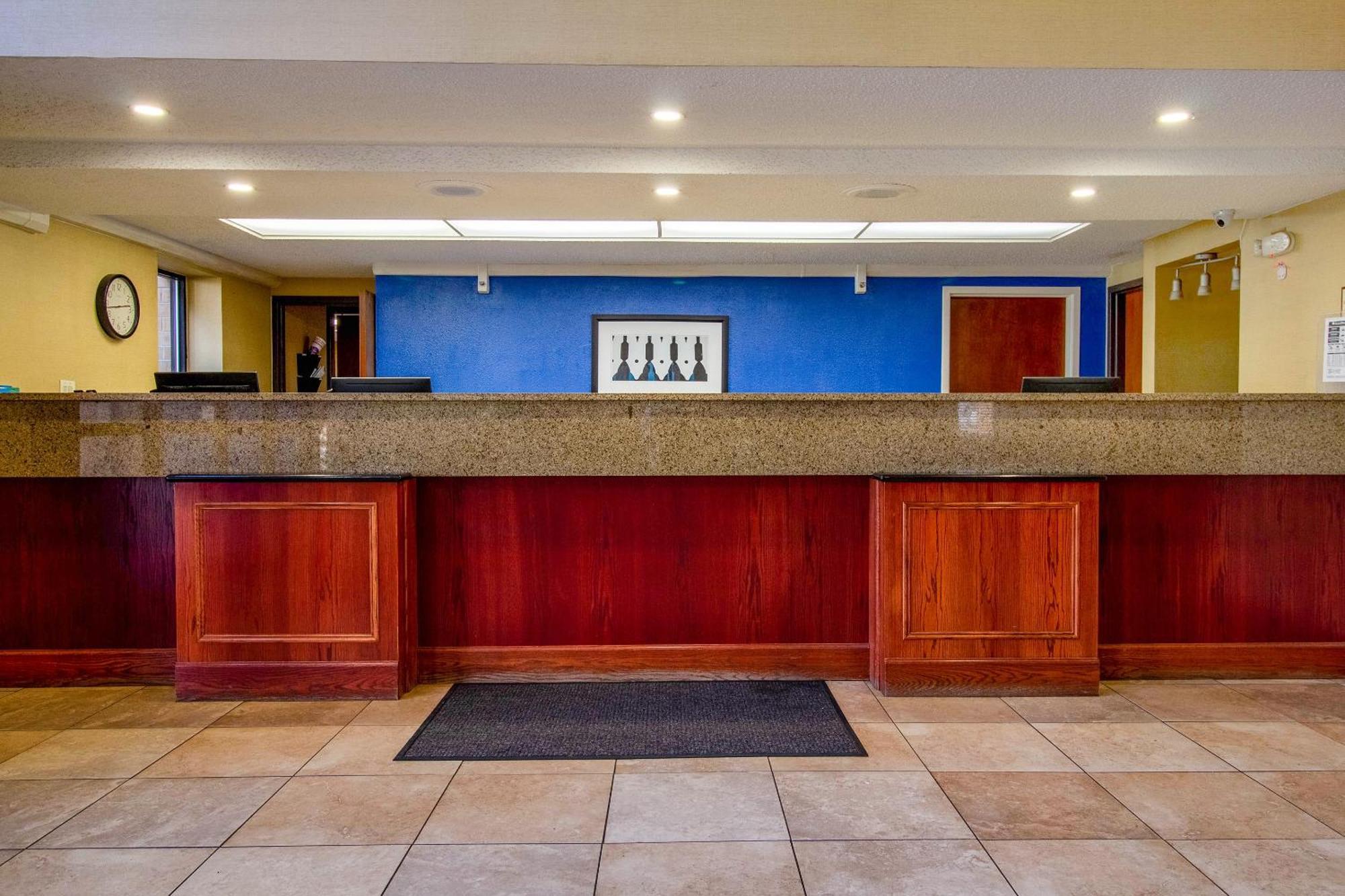 Clarion Inn&suites 3* Tulsa