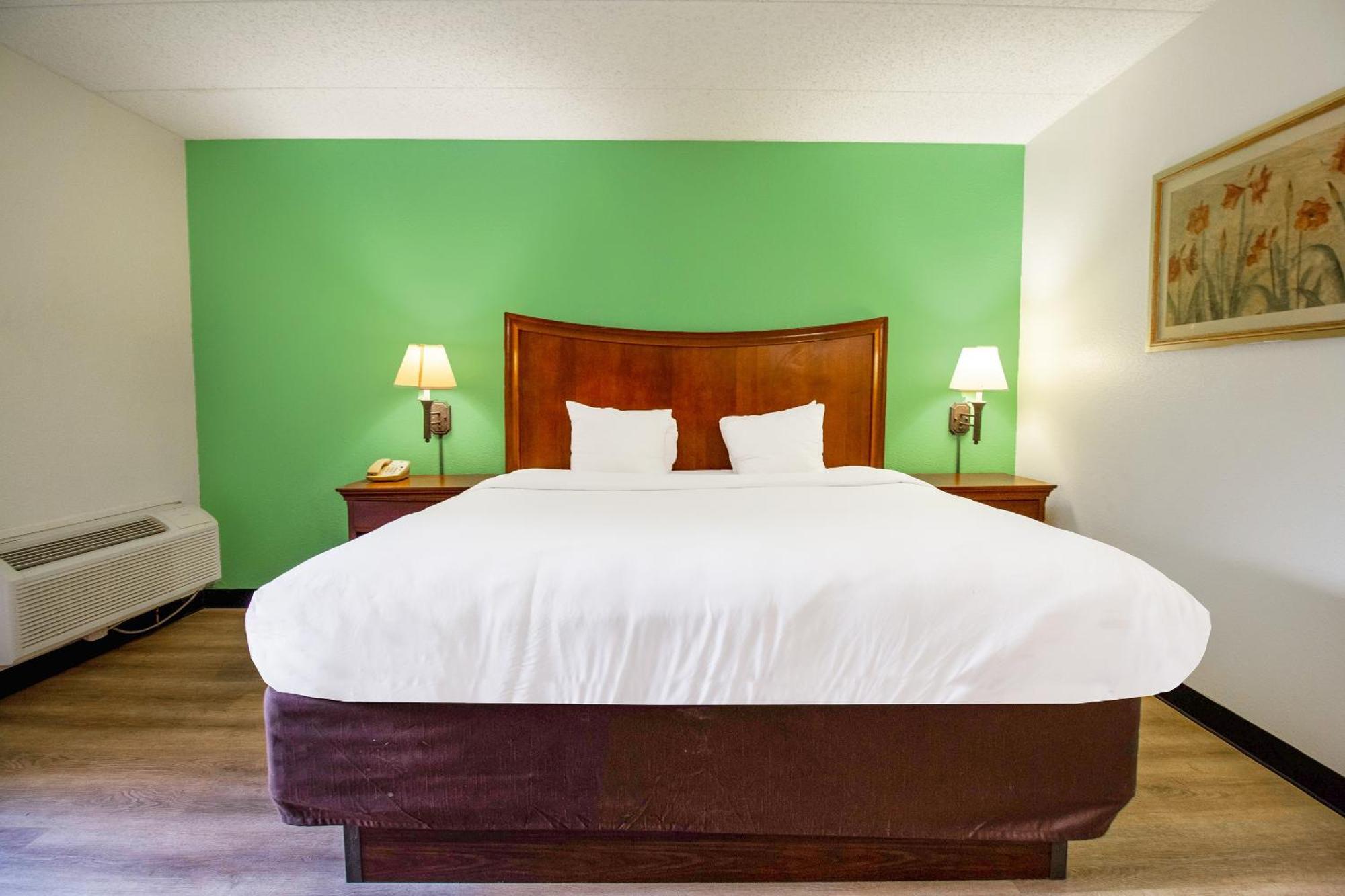 Clarion Inn&suites Tulsa