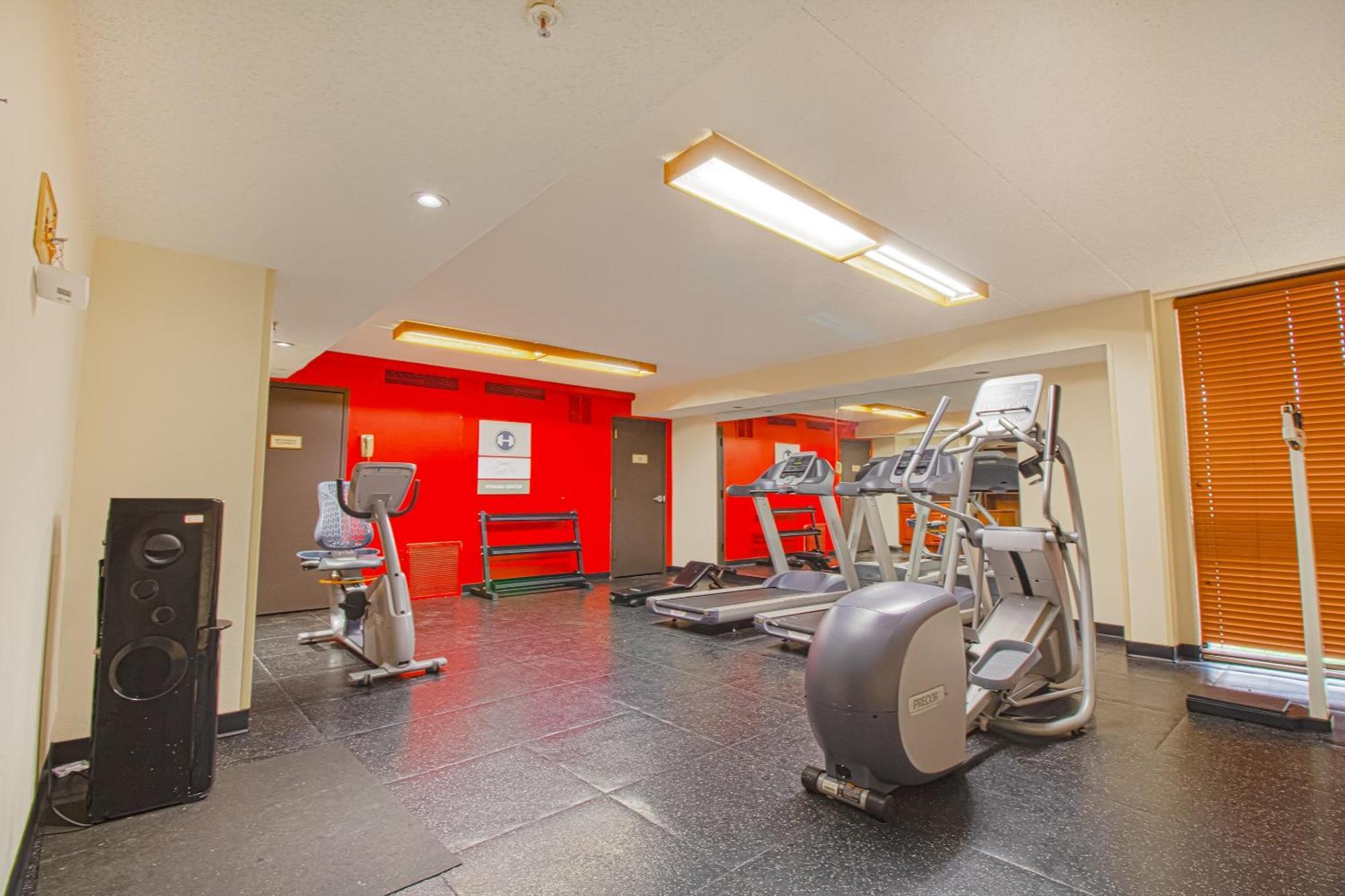 Clarion Inn&suites
